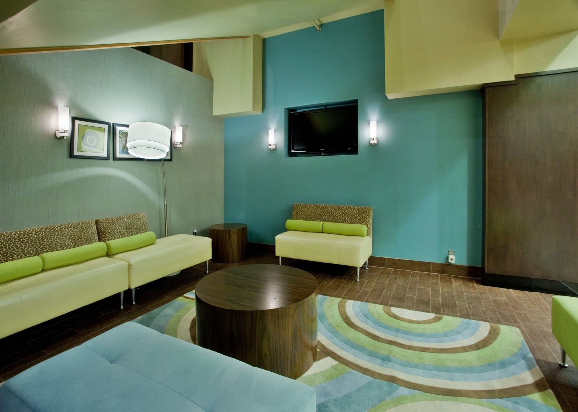 Delta Hotels By Marriott Richmond Downtown Interior photo